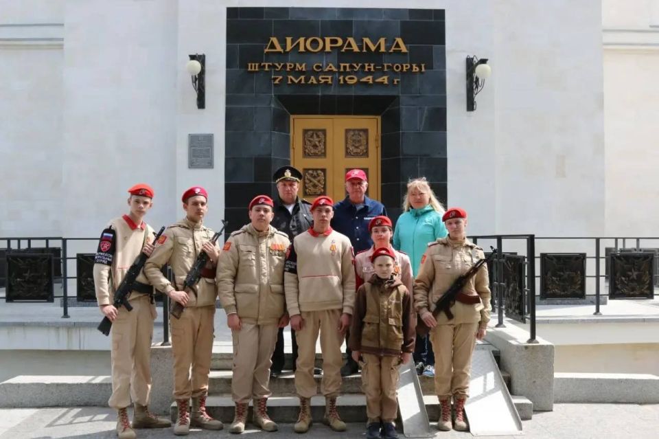 В Севастополе на Сапун-горе состоялась торжественная Вахта Памяти В Севастополе на Сапун-горе состоялась торжественная Вахта Памяти