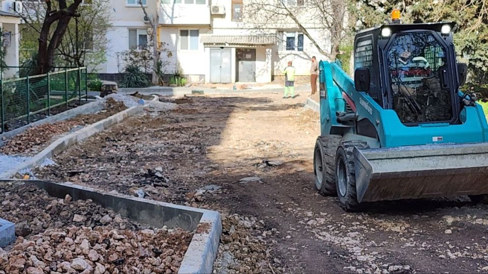 Ремонт дворов на Маринеско и Шевченко Ремонт дворов на Маринеско и Шевченко