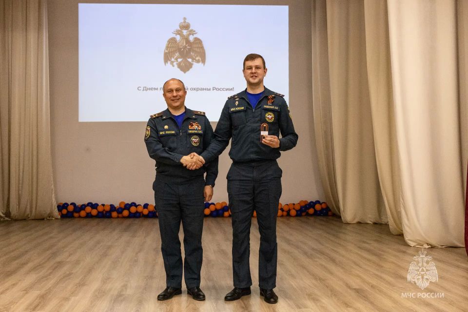 В МЧС России по городу Севастополю прошло торжественное собрание ко Дню пожарной охраны России В МЧС России по городу Севастополю прошло торжественное собрание ко Дню пожарной охраны России