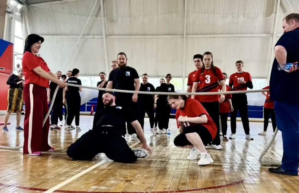 Мир! Труд! Май! И еще спорт! Мир! Труд! Май! И еще спорт!