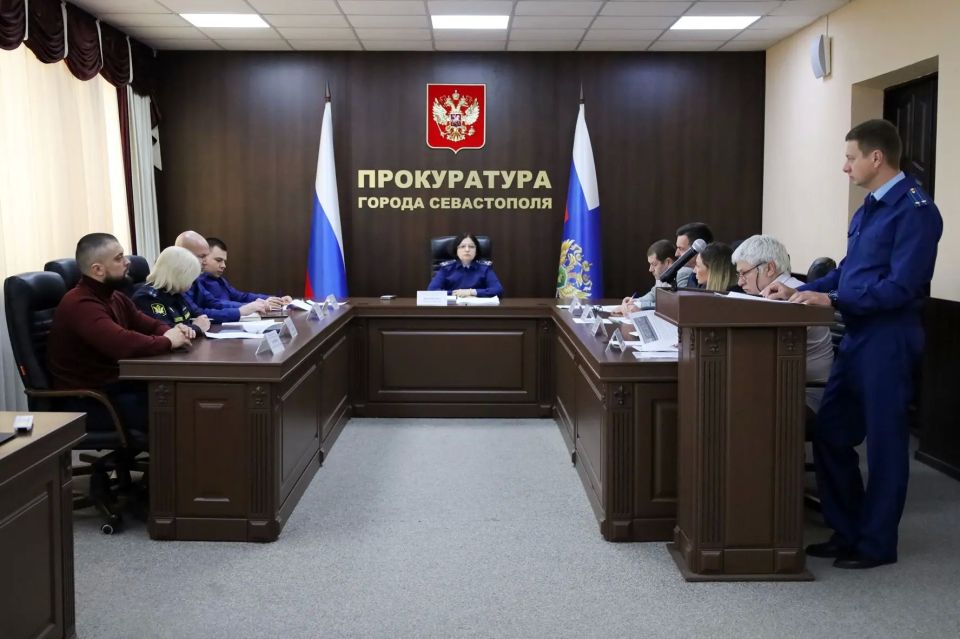 В прокуратуре Севастополя под председательством начальника управления по надзору за исполнением федерального законодательства прокуратуры города Анны Иванченко проведено очередное заседание межведомственной рабочей группы по... В прокуратуре Севастополя под председательством начальника управления по надзору за исполнением федерального законодательства прокуратуры города Анны Иванченко проведено очередное заседание межведомственной рабочей группы по...