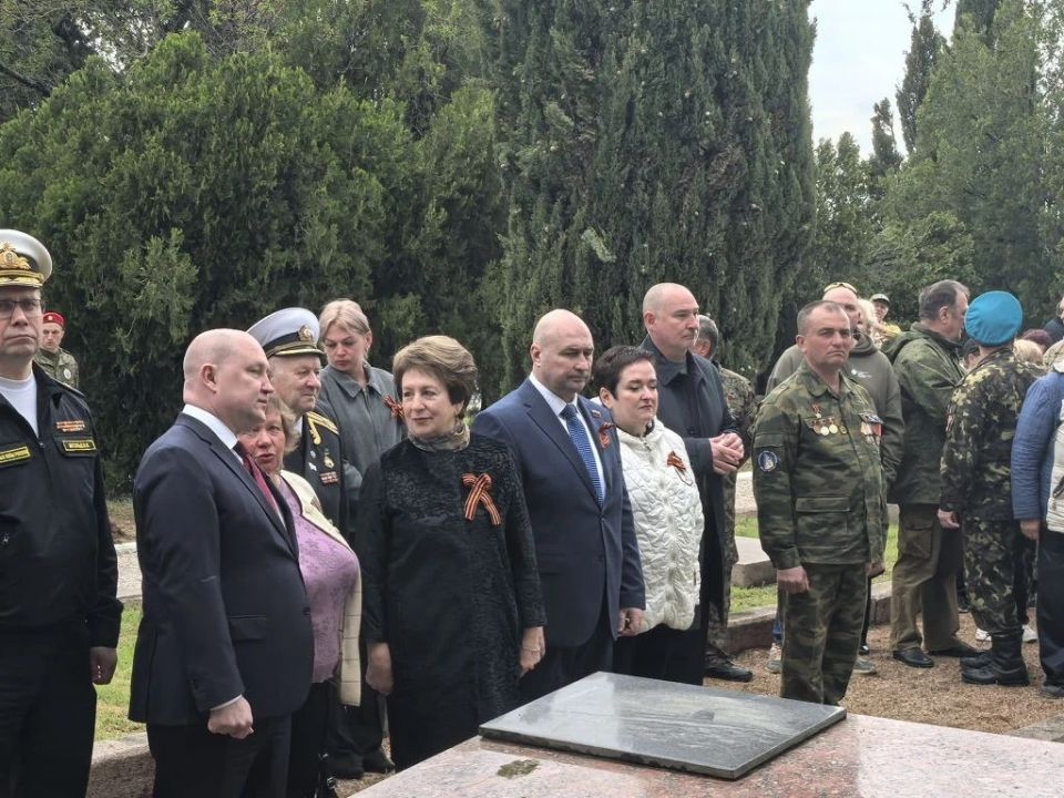 Екатерина Алтабаева: Сегодня приняла участие в торжественной церемонии захоронения останков наших бойцов на Братском кладбище Великой Отечественной войны на Дергачах Екатерина Алтабаева: Сегодня приняла участие в торжественной церемонии захоронения останков наших бойцов на Братском кладбище Великой Отечественной войны на Дергачах