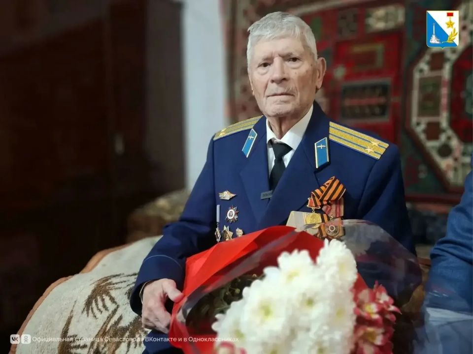 Участники программы «Севастополь — город героев» поздравляют ветеранов с Днём Победы Участники программы «Севастополь — город героев» поздравляют ветеранов с Днём Победы