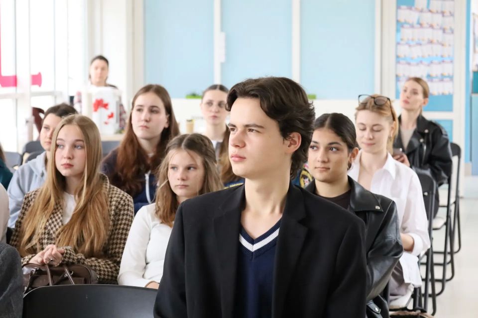 Медиасфера в действии: как рождаются крутые кадры, клипы, которые залетают и контент, который набирает лайки Медиасфера в действии: как рождаются крутые кадры, клипы, которые залетают и контент, который набирает лайки