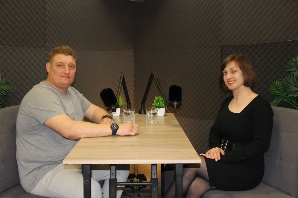 Житель города - Александр Листопад заключил соцконтракт на открытие деятельности по производству кинофильмов, видеофильмов и телевизионных программ Житель города - Александр Листопад заключил соцконтракт на открытие деятельности по производству кинофильмов, видеофильмов и телевизионных программ