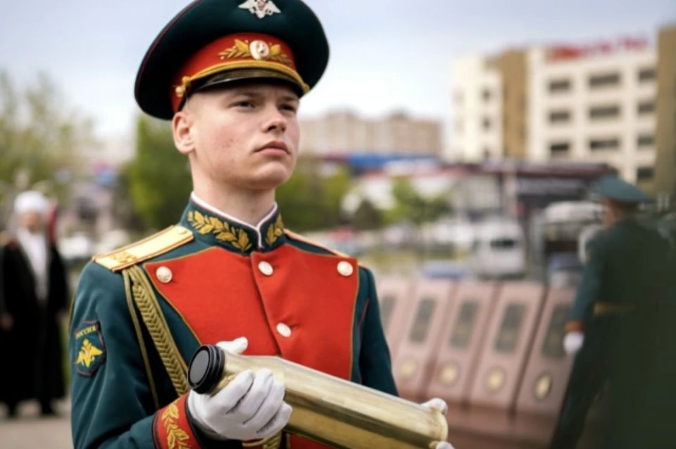 В Ростове-на-Дону открыли монумент "Земля героев" в преддверии празднования Великой Победы В Ростове-на-Дону открыли монумент "Земля героев" в преддверии празднования Великой Победы