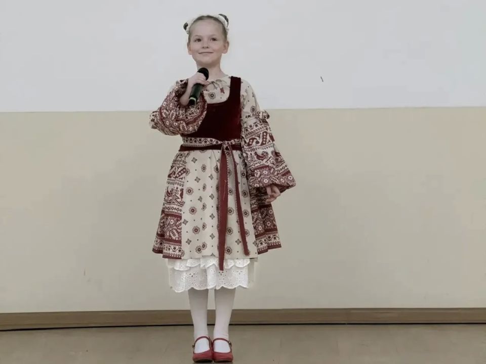 С великим праздником, держава С великим праздником, держава