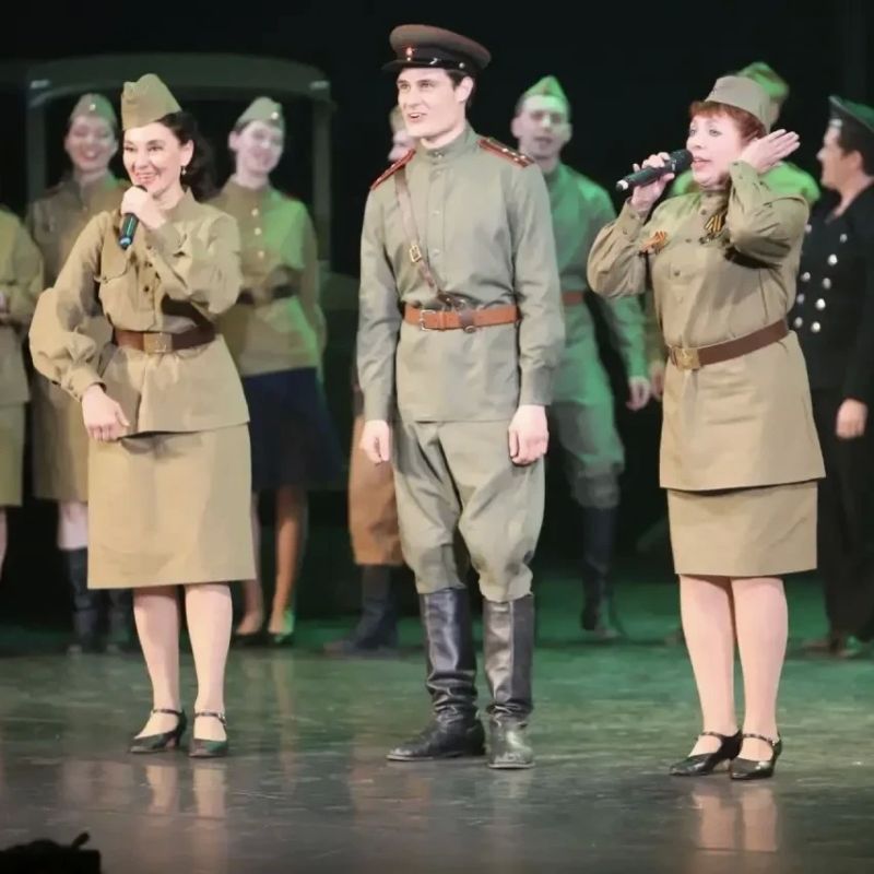 Дорогами Победы на сцене театра им. А.В. Луначарского Дорогами Победы на сцене театра им. А.В. Луначарского