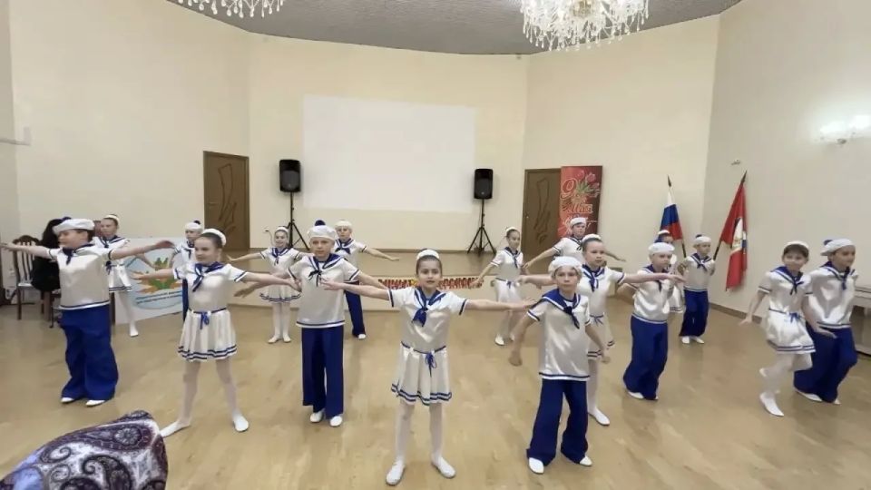 С великим праздником, держава С великим праздником, держава