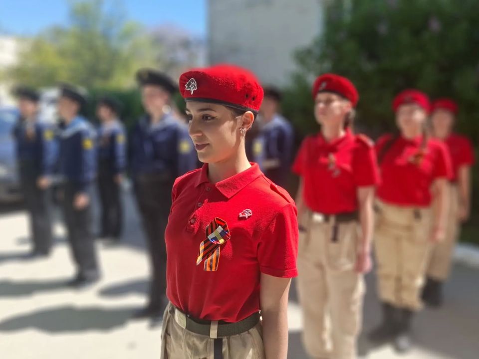 Парад памяти и уважения от молодежи Парад памяти и уважения от молодежи