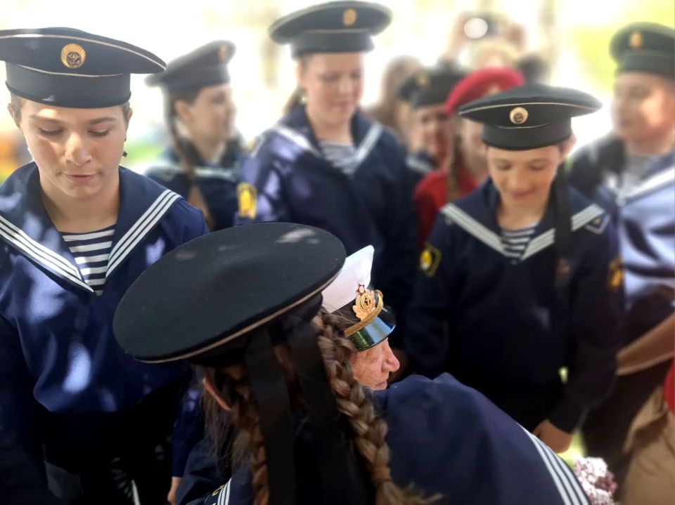 Парад памяти и уважения от молодежи Парад памяти и уважения от молодежи
