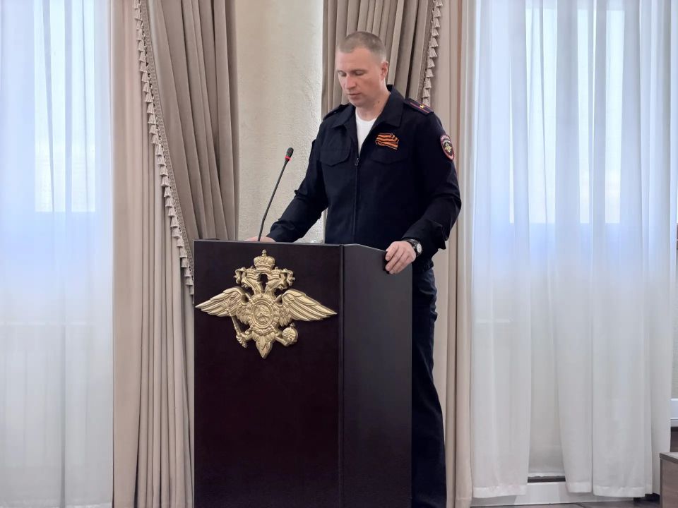 В Управлении МВД России по г.Севастополю состоялось награждение победителей соревнований по стрельбе из боевого ручного стрелкового оружия и торжественные проводы на пенсию полковника полиции Сергея Хатунцева В Управлении МВД России по г.Севастополю состоялось награждение победителей соревнований по стрельбе из боевого ручного стрелкового оружия и торжественные проводы на пенсию полковника полиции Сергея Хатунцева
