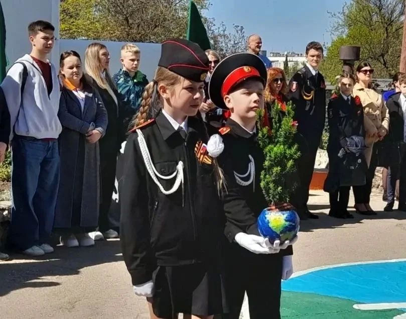 «Сады Победы» расцветут в учреждениях образования Севастополя «Сады Победы» расцветут в учреждениях образования Севастополя