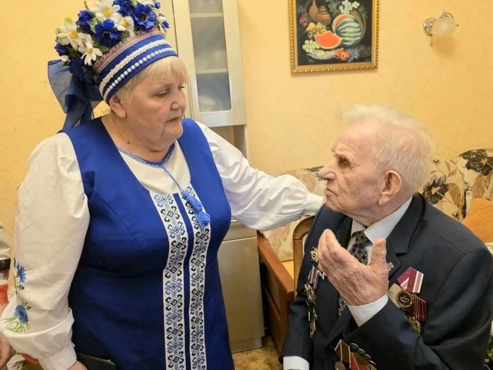 Традиционная акция "В гостях у ветерана" вновь прошла в Севастополе Традиционная акция "В гостях у ветерана" вновь прошла в Севастополе