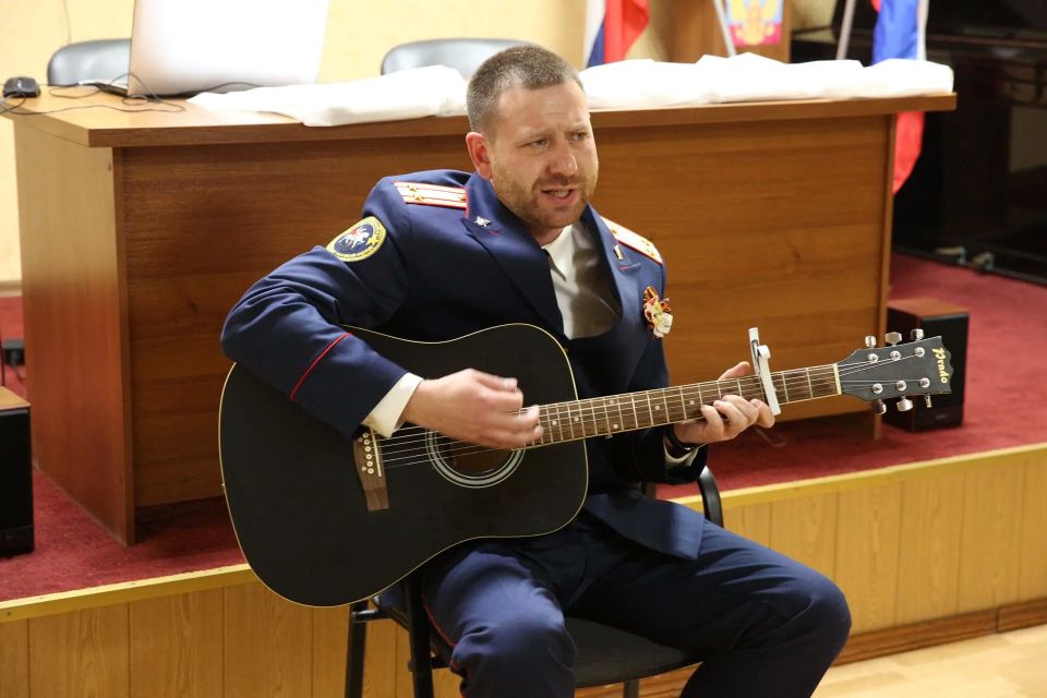 Офицеры и кадеты СК России поздравили пациентов Крымского госпиталя для ветеранов войн и пансионата для престарелых с Днем Великой Победы Офицеры и кадеты СК России поздравили пациентов Крымского госпиталя для ветеранов войн и пансионата для престарелых с Днем Великой Победы
