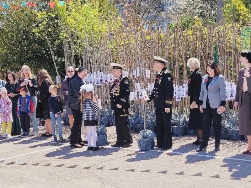 «Сады Победы» расцветут в учреждениях образования Севастополя «Сады Победы» расцветут в учреждениях образования Севастополя