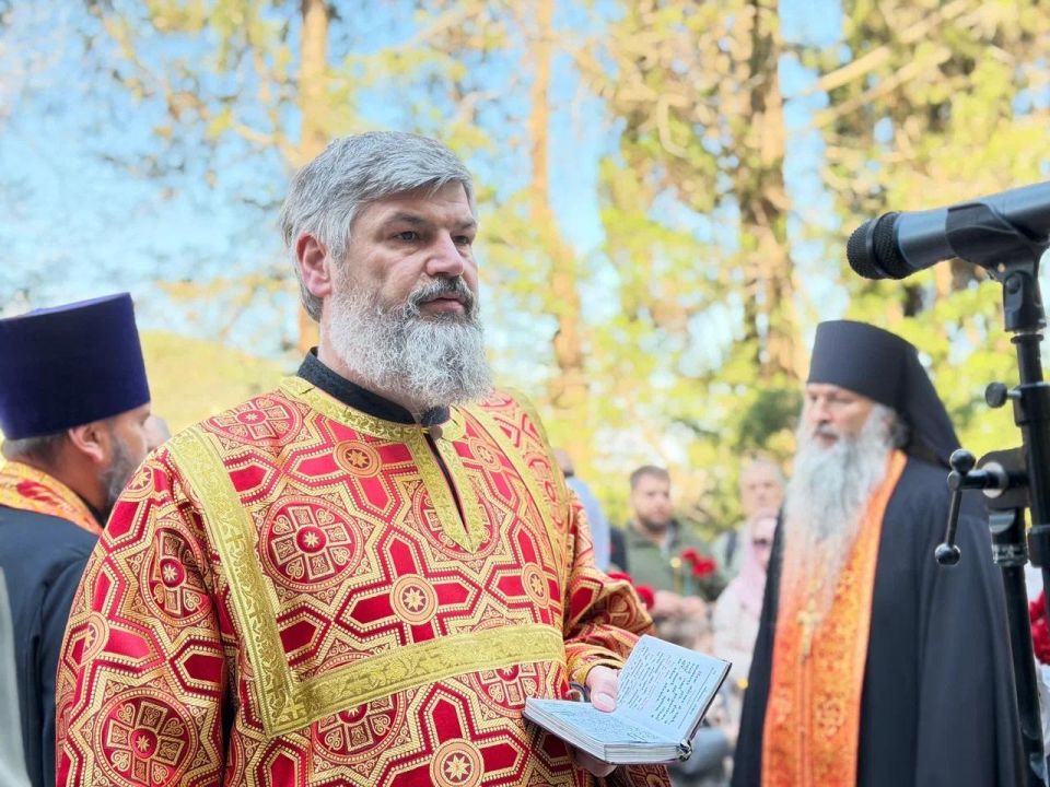 Татьяна Лобач: Сегодня на территории Свято-Климентовского Инкерманского монастыря прошёл митинг-реквием, посвящённый 81-й годовщине Великой Победы Татьяна Лобач: Сегодня на территории Свято-Климентовского Инкерманского монастыря прошёл митинг-реквием, посвящённый 81-й годовщине Великой Победы