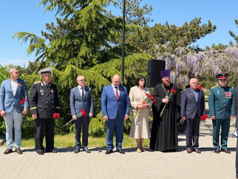 Татьяна Лобач: В преддверии Дня Победы традиционно состоялся митинг-реквием у Стелы Героев в Парке Победы Татьяна Лобач: В преддверии Дня Победы традиционно состоялся митинг-реквием у Стелы Героев в Парке Победы