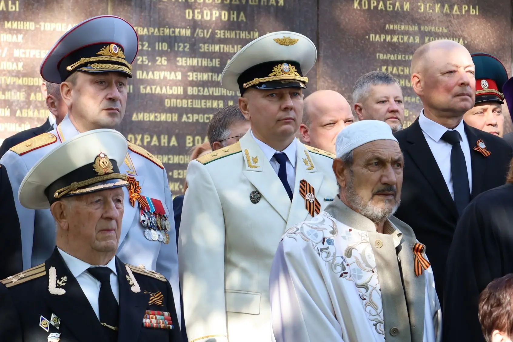 Сегодня, 9 мая 2026 года, прокурор Севастополя Андрей Шевцов принял участие в городских торжественных мероприятиях Сегодня, 9 мая 2026 года, прокурор Севастополя Андрей Шевцов принял участие в городских торжественных мероприятиях