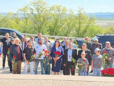 ������� �����: ������� ������� � �������-������� � ��������� ������ 77-� ���������� ������� �� �����-����