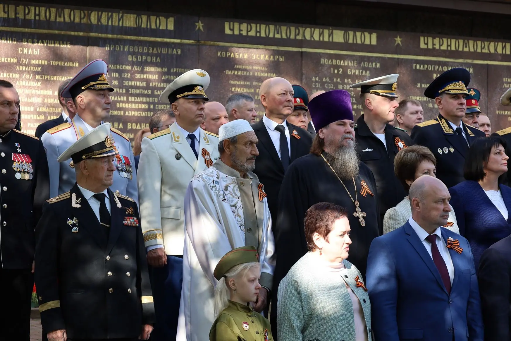 Сегодня, 9 мая 2026 года, прокурор Севастополя Андрей Шевцов принял участие в городских торжественных мероприятиях Сегодня, 9 мая 2026 года, прокурор Севастополя Андрей Шевцов принял участие в городских торжественных мероприятиях