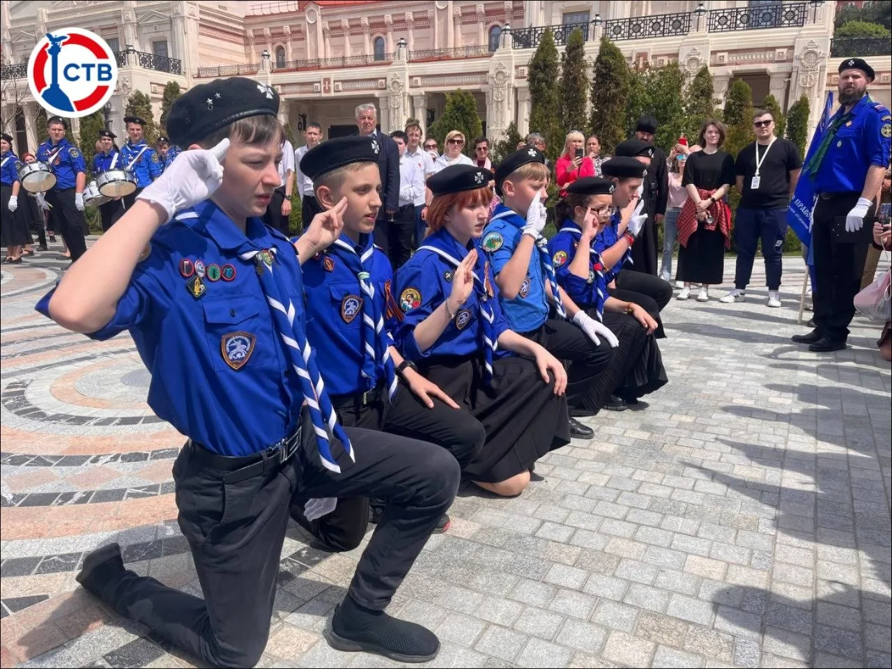 В Новом Херсонесе прошёл Георгиевский парад «Дети победителей» В Новом Херсонесе прошёл Георгиевский парад «Дети победителей»