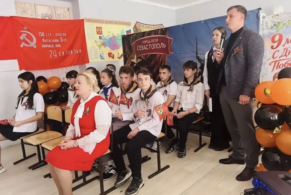 Телемост «Севастополь – Ростов» объединил школу №59 села Терновка города Севастополя и Рассветовскую школу Ростовской области Телемост «Севастополь – Ростов» объединил школу №59 села Терновка города Севастополя и Рассветовскую школу Ростовской области