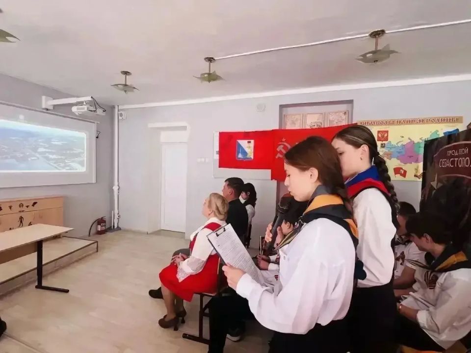 Телемост «Севастополь – Ростов» объединил школу №59 села Терновка города Севастополя и Рассветовскую школу Ростовской области Телемост «Севастополь – Ростов» объединил школу №59 села Терновка города Севастополя и Рассветовскую школу Ростовской области