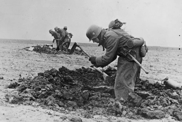 12 мая 1944 года завершилась Крымская наступательная операция 12 мая 1944 года завершилась Крымская наступательная операция