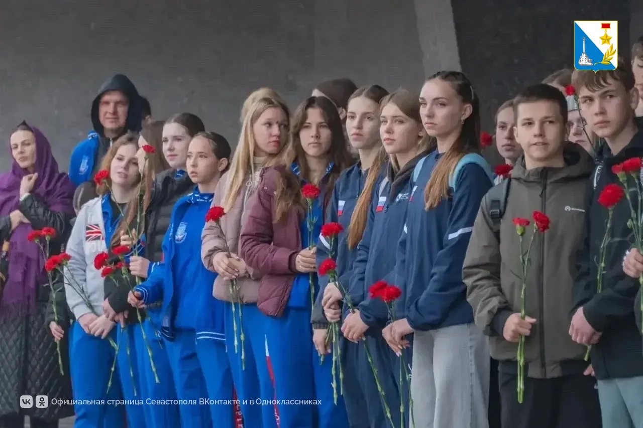 В Севастополе стартовали сразу два крупных спортивных события — волейбольный «Кубок Городов-Героев» и теннисный турнир «Севастопольский вальс» В Севастополе стартовали сразу два крупных спортивных события — волейбольный «Кубок Городов-Героев» и теннисный турнир «Севастопольский вальс»