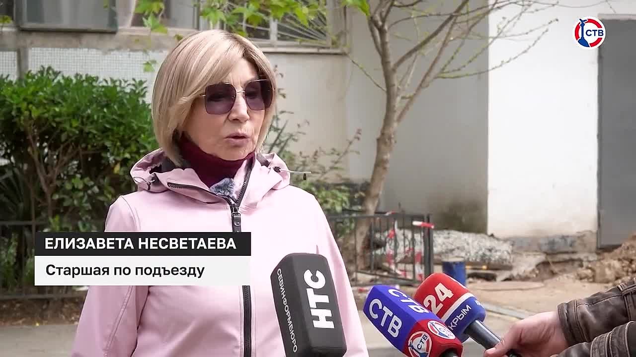 В доме №50 на Героев Сталинграда наполовину отремонтировали инженерные сети