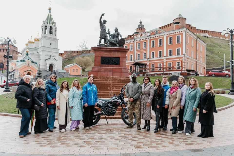 Участницы программ «Женское лидерство» и «Герои Участницы программ «Женское лидерство» и «Герои
