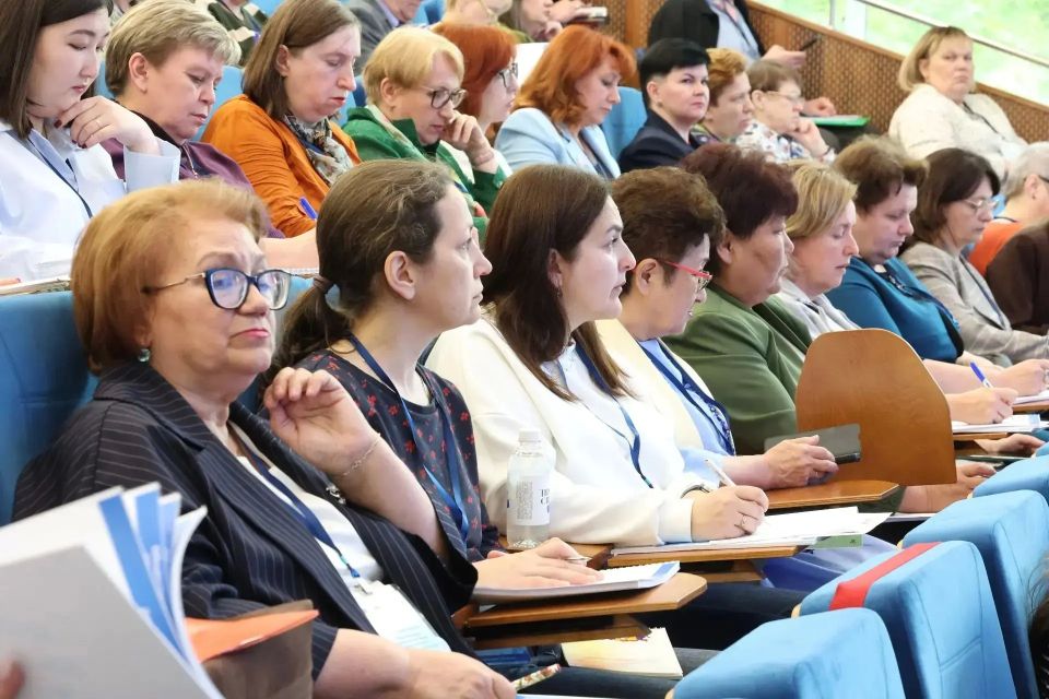 Обществознание — фундамент для ценностных ориентиров будущего Обществознание — фундамент для ценностных ориентиров будущего