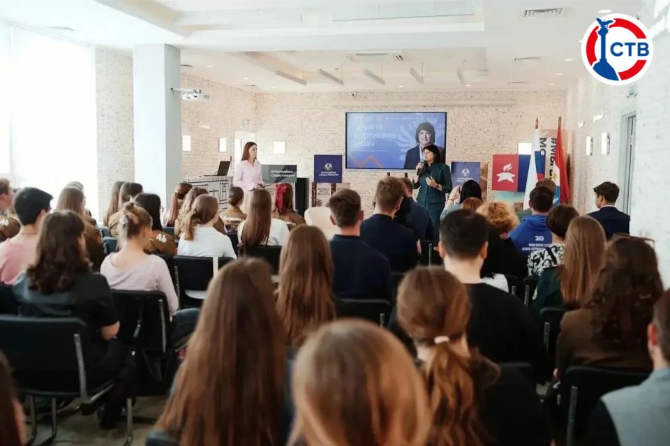 Татьяна Лобач: «Сегодня у молодёжи есть реальные возможности для роста: образовательные проекты, гранты, форумы, волонтёрские движения и трудовые отряды Татьяна Лобач: «Сегодня у молодёжи есть реальные возможности для роста: образовательные проекты, гранты, форумы, волонтёрские движения и трудовые отряды