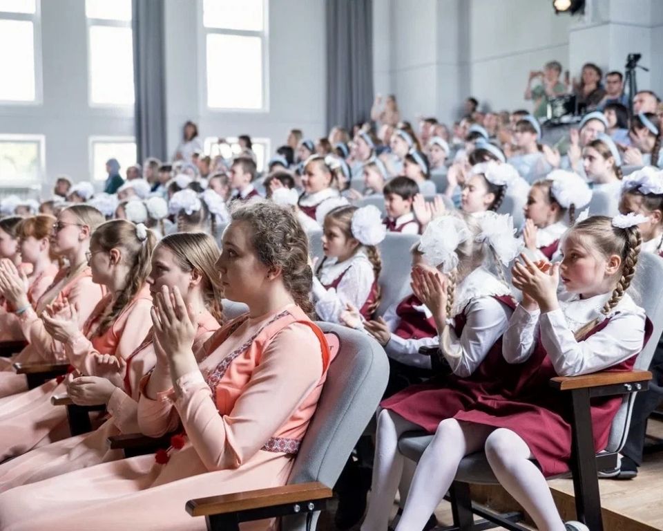 Завершился детский хоровой фестиваль-конкурс «Крылатый ветер» Завершился детский хоровой фестиваль-конкурс «Крылатый ветер»