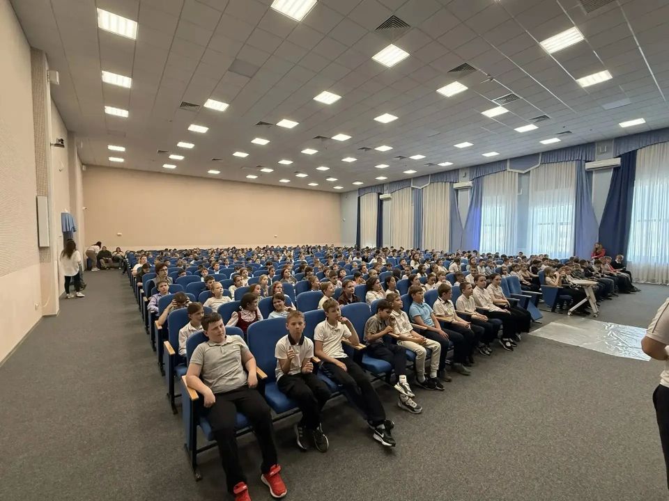 Госавтоинспекция Севастополя провела познавательный урок дорожной безопасности с разбором реальных ДТП