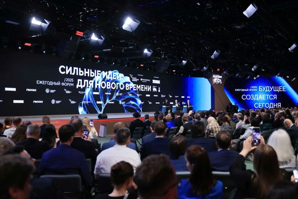 Севастопольцы могут подать заявки на шестой форум «Сильные идеи для нового времени»