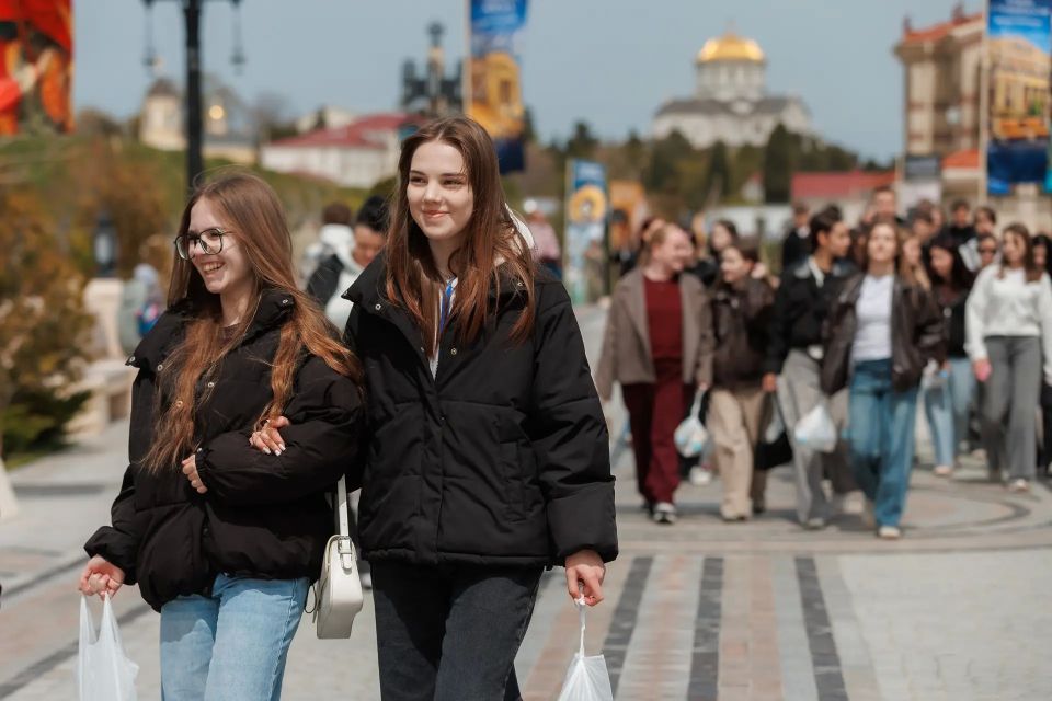 Дети Крыма: включение в хроники древности Дети Крыма: включение в хроники древности