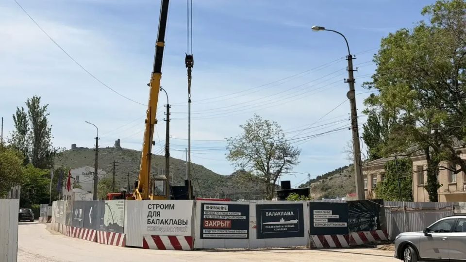 Михаил Развожаев: Строители проложили уже более 3 километров труб для нового канализационного коллектора в Балаклаве