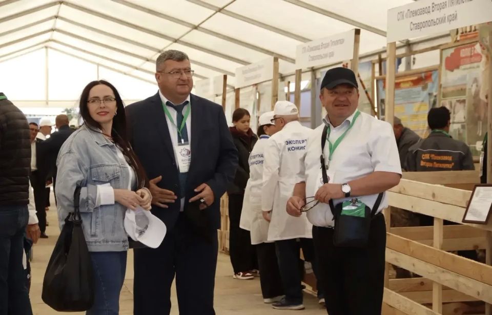 В Калмыкии стартовала XXVI Российская выставка племенных овец и коз В Калмыкии стартовала XXVI Российская выставка племенных овец и коз