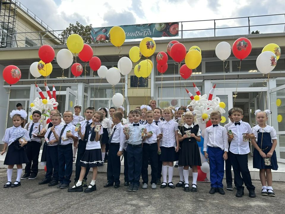 Дорогие ребята, родители и педагоги, все, кому небезразлична судьба детства! Дорогие ребята, родители и педагоги, все, кому небезразлична судьба детства!