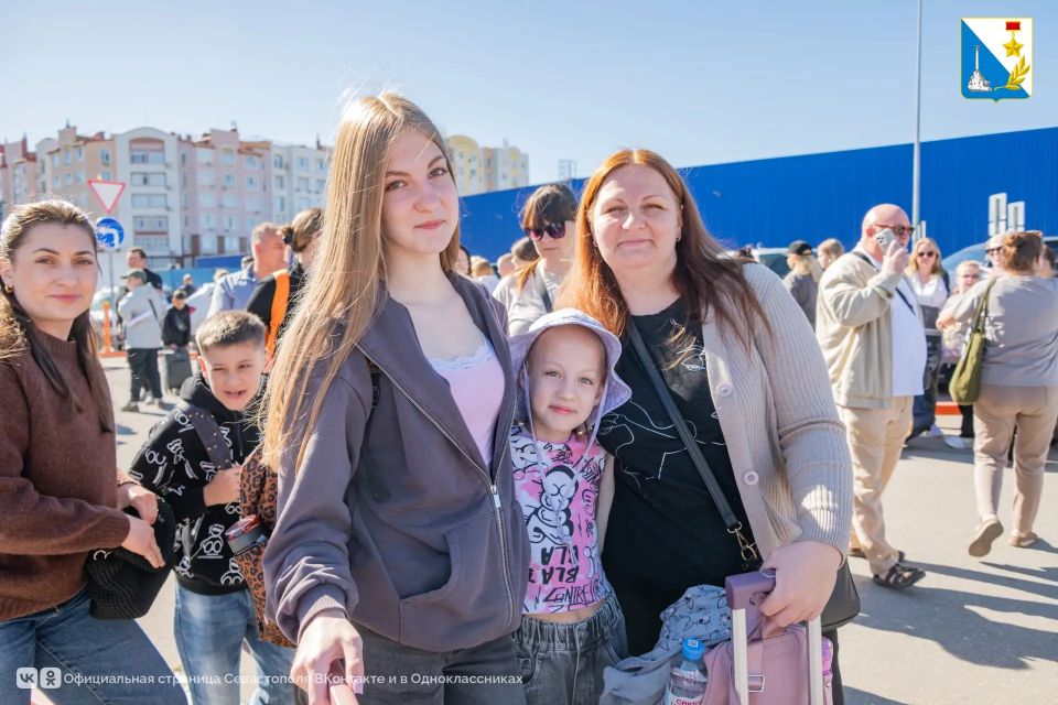Более двух тысяч севастопольских ребят отправились на первую смену в загородные лагеря Более двух тысяч севастопольских ребят отправились на первую смену в загородные лагеря