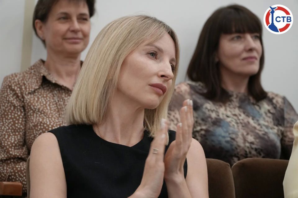 Севастопольских социальных работников поздравили с профессиональным праздником Севастопольских социальных работников поздравили с профессиональным праздником