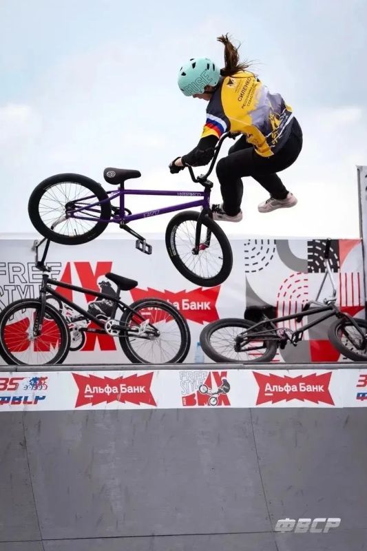 София Силенко возглавляет общий зачёт Кубка России по BMXфристайлу София Силенко возглавляет общий зачёт Кубка России по BMXфристайлу