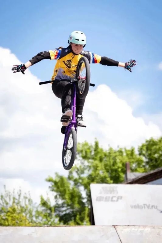 София Силенко возглавляет общий зачёт Кубка России по BMXфристайлу София Силенко возглавляет общий зачёт Кубка России по BMXфристайлу