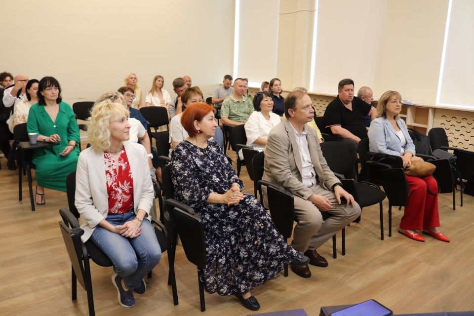 В СевГУ прошла церемония открытия Регионального центра развития кадрового потенциала и исследований в области демографии В СевГУ прошла церемония открытия Регионального центра развития кадрового потенциала и исследований в области демографии