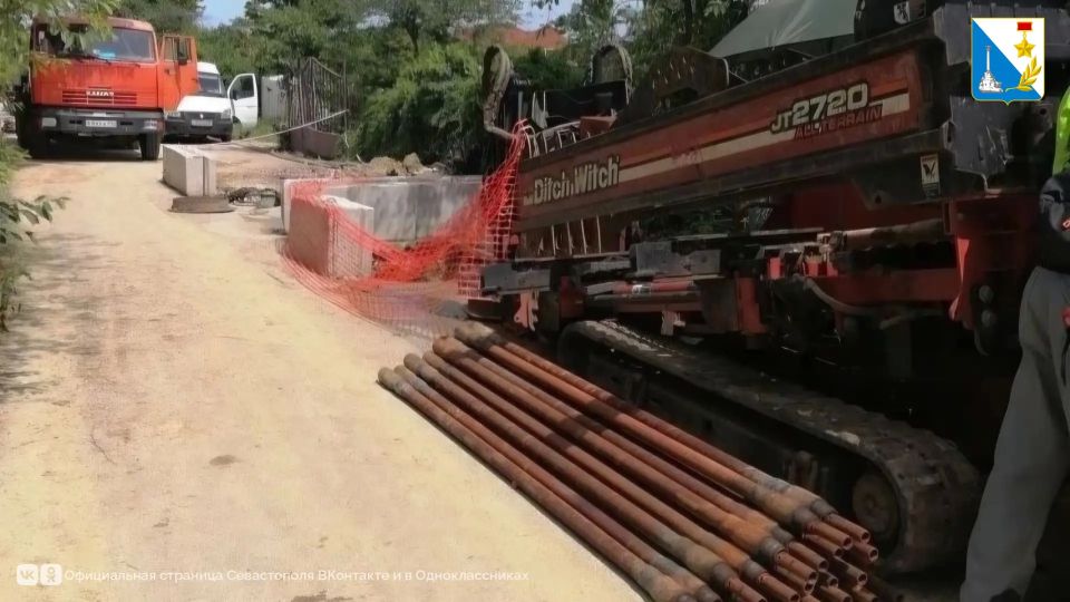 На улице Брянской уже заменили 470 метров водопровода На улице Брянской уже заменили 470 метров водопровода