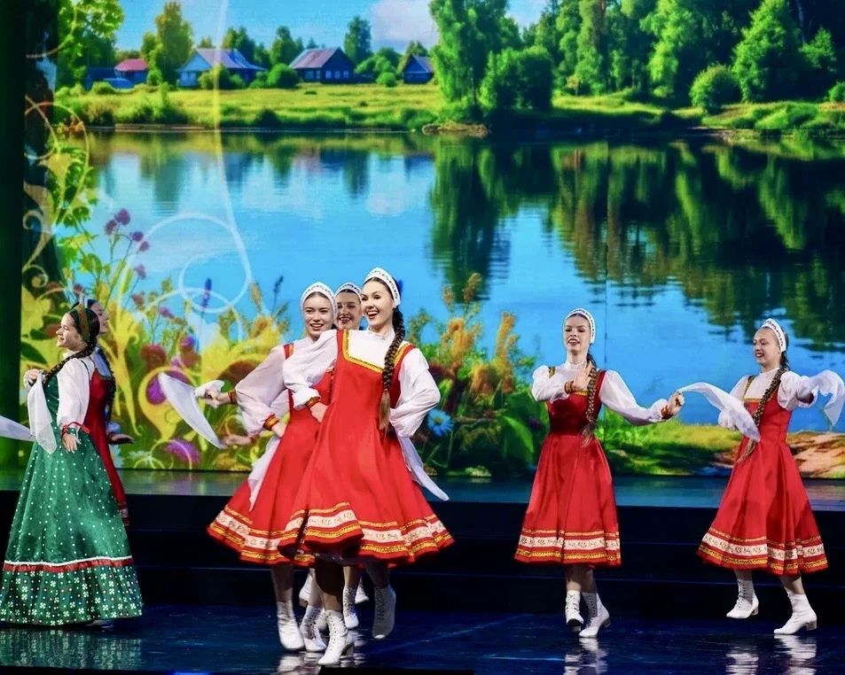 Праздничным концертом отметили День России в Севастополе Праздничным концертом отметили День России в Севастополе