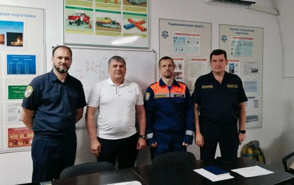 В Спасательной службе Севастополя наградили победителей конкурса «Лучший по профессии» В Спасательной службе Севастополя наградили победителей конкурса «Лучший по профессии»
