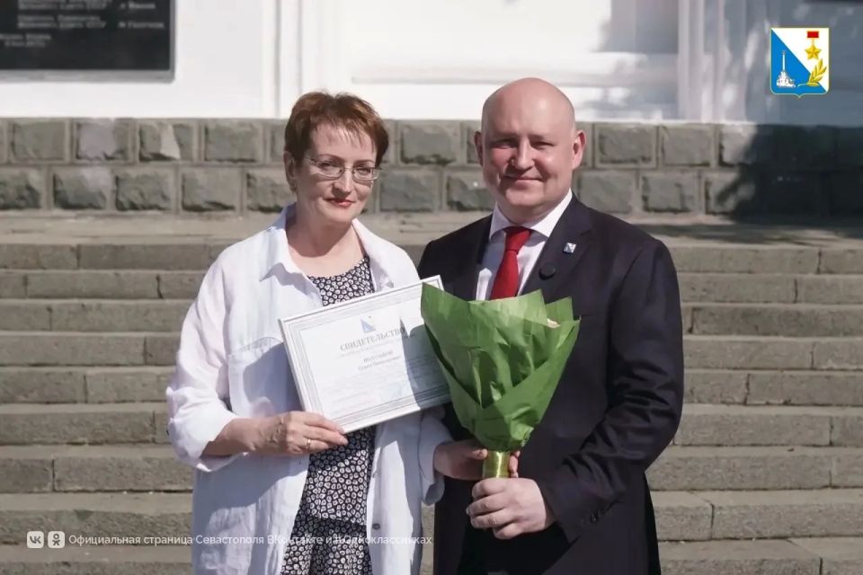 В День города на доске почёта Севастополя появились 16 новых имён и восемь трудовых коллективов В День города на доске почёта Севастополя появились 16 новых имён и восемь трудовых коллективов